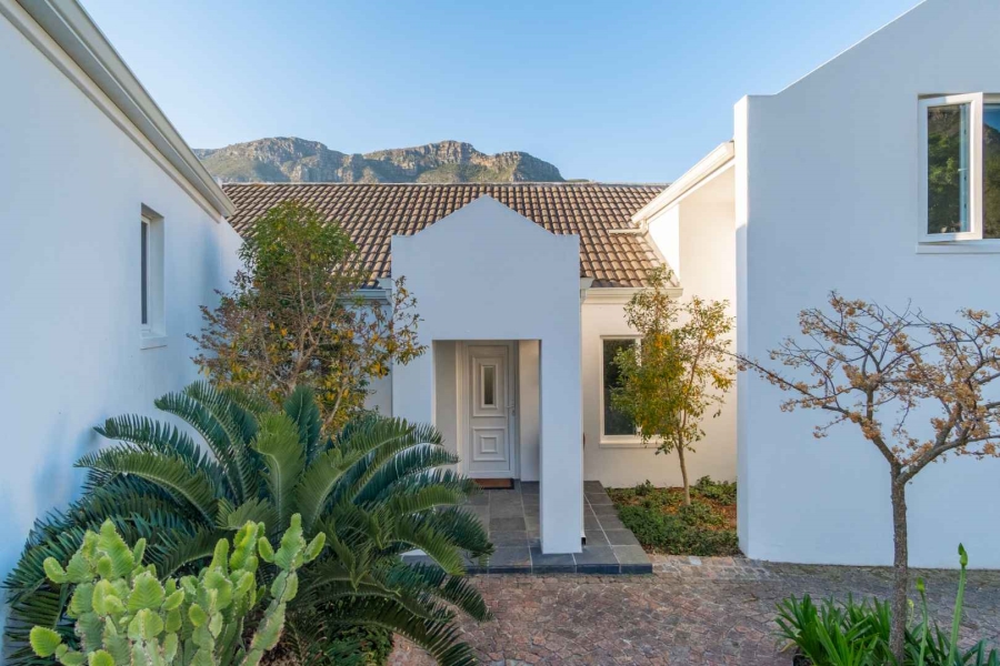 4 Bedroom Property for Sale in Oakhurst Estate Western Cape